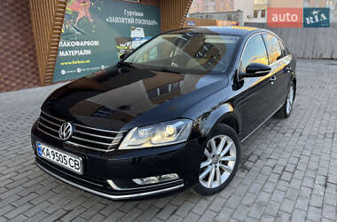 Седан Volkswagen Passat 2011 в Луцьку