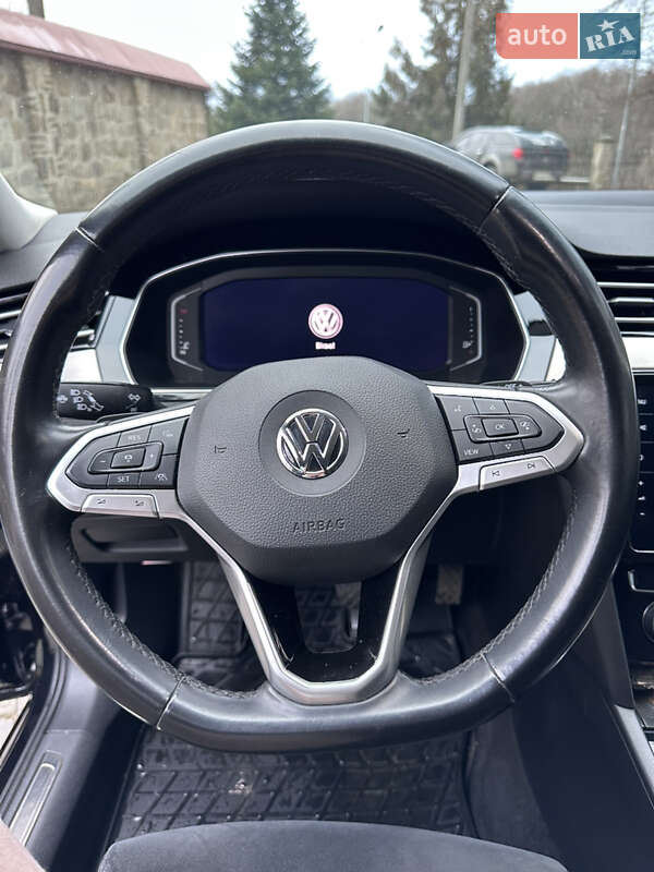 Универсал Volkswagen Passat 2019 в Черновцах