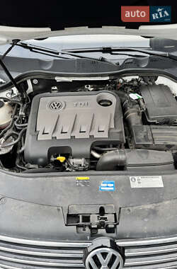 Универсал Volkswagen Passat 2013 в Львове