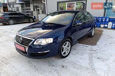 Седан Volkswagen Passat 2006 в Сарнах