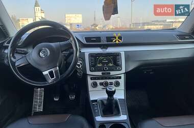 Седан Volkswagen Passat 2012 в Хусте