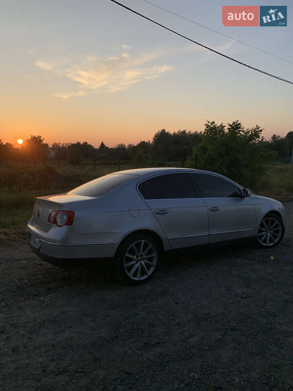 Седан Volkswagen Passat 2008 в Кам'янці-Бузькій