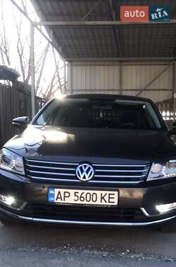 Седан Volkswagen Passat 2012 в Запоріжжі