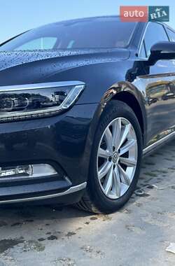 Універсал Volkswagen Passat 2017 в Івано-Франківську