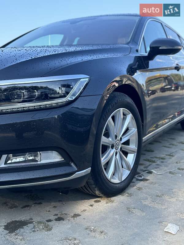 Универсал Volkswagen Passat 2017 в Ивано-Франковске