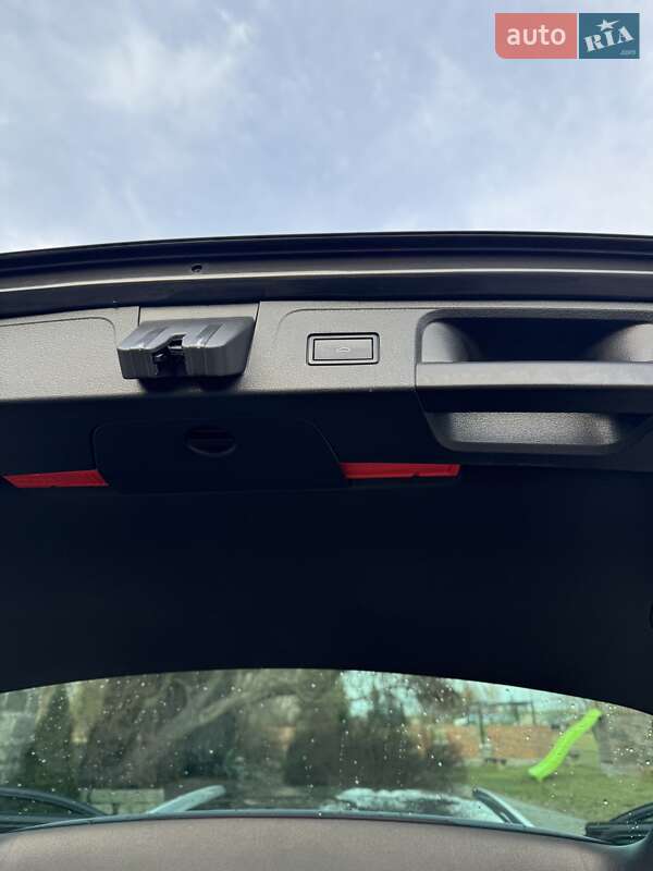 Универсал Volkswagen Passat 2017 в Ивано-Франковске