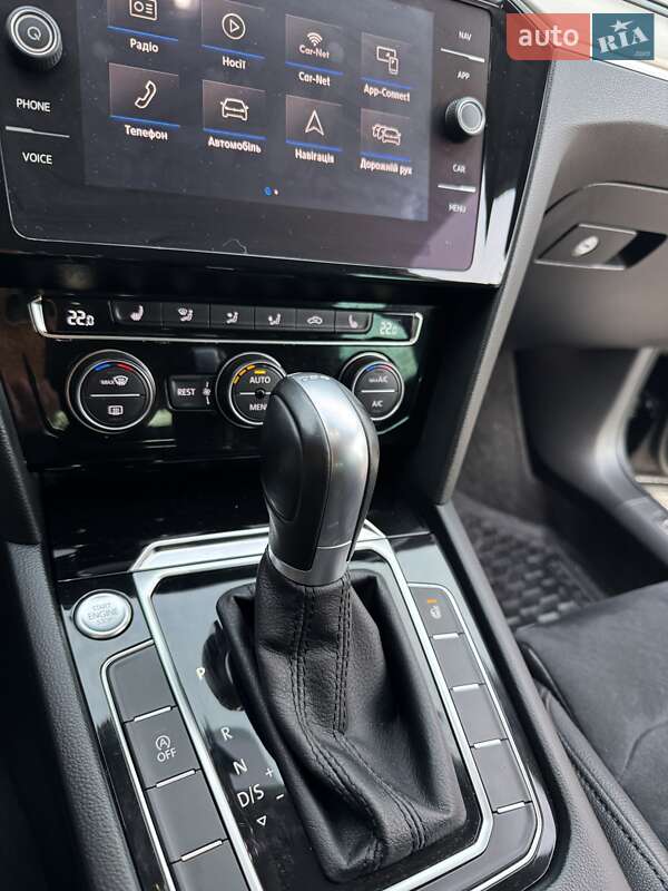 Универсал Volkswagen Passat 2017 в Ивано-Франковске