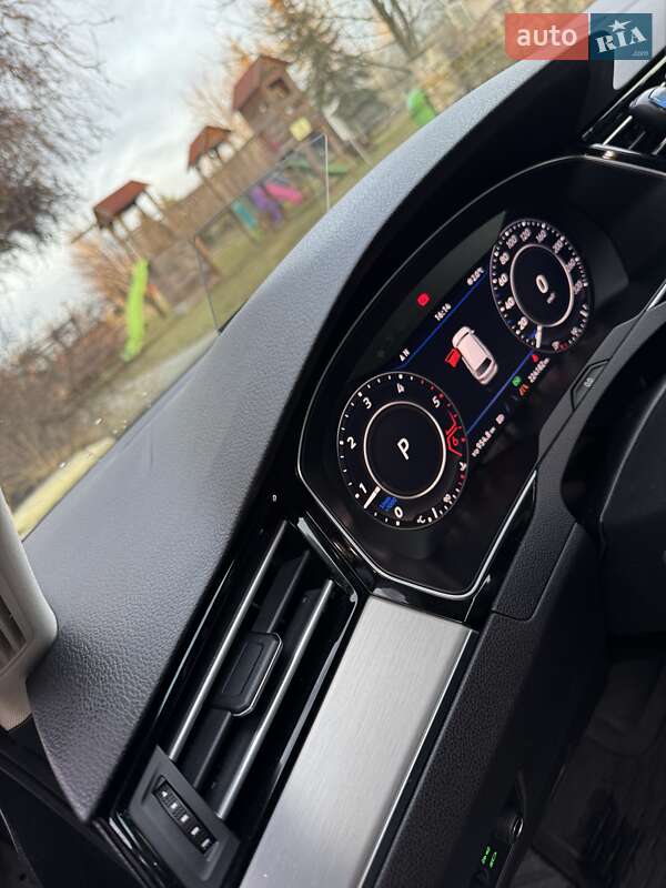 Универсал Volkswagen Passat 2017 в Ивано-Франковске