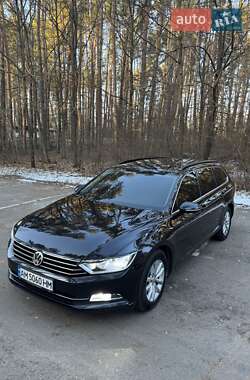 Універсал Volkswagen Passat 2016 в Житомирі