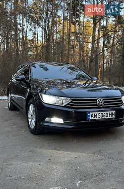 Универсал Volkswagen Passat 2016 в Житомире