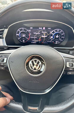 Универсал Volkswagen Passat 2019 в Мукачево