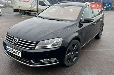 Універсал Volkswagen Passat 2011 в Львові