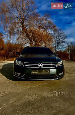 Универсал Volkswagen Passat 2014 в Дрогобыче