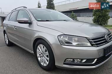 Универсал Volkswagen Passat 2014 в Киеве