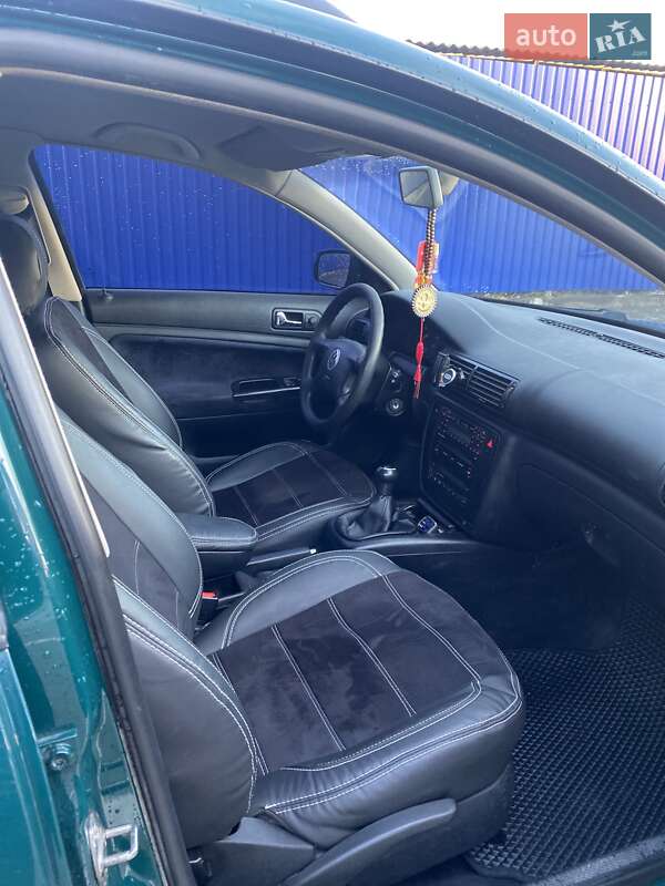 Универсал Volkswagen Passat 1999 в Калуше