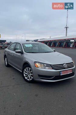 Седан Volkswagen Passat 2013 в Полтаві