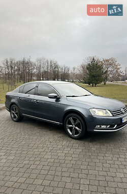 Седан Volkswagen Passat 2011 в Запорожье