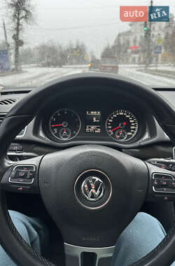 Седан Volkswagen Passat 2012 в Новгород-Сіверському