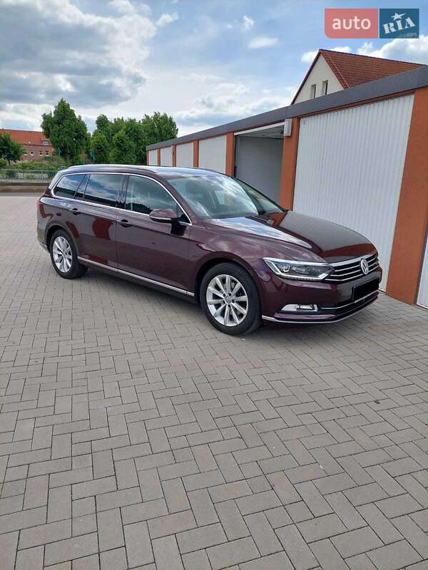 Універсал Volkswagen Passat 2017 в Луцьку