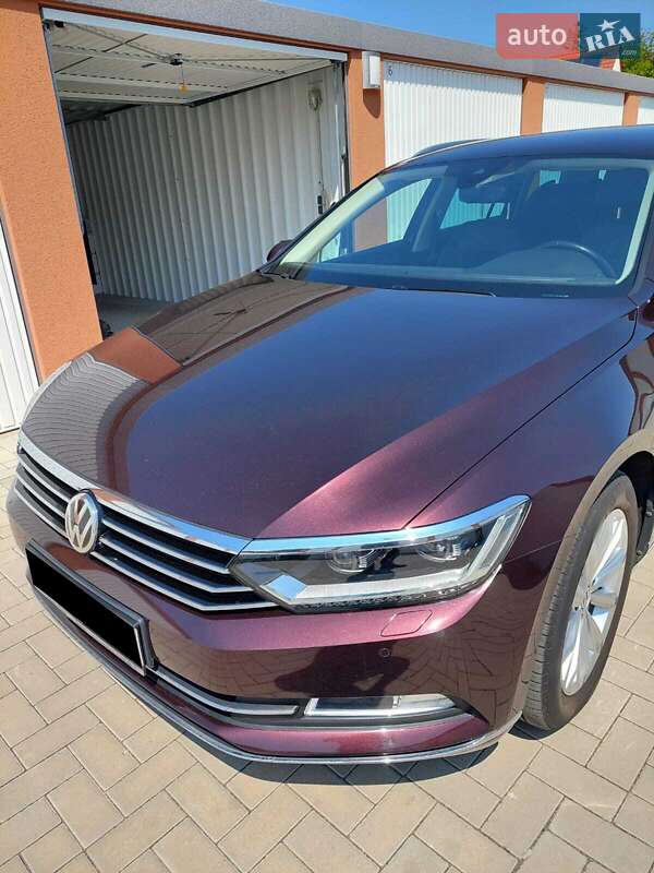 Універсал Volkswagen Passat 2017 в Луцьку
