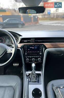 Седан Volkswagen Passat 2019 в 