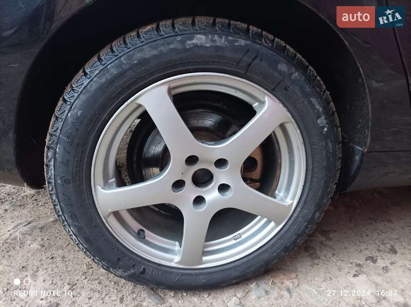 Універсал Volkswagen Passat 2011 в Міжгір'ї