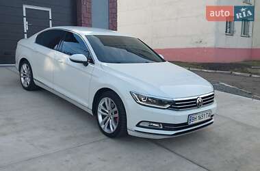 Седан Volkswagen Passat 2015 в Подільську