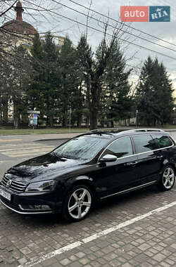 Универсал Volkswagen Passat 2011 в Ивано-Франковске