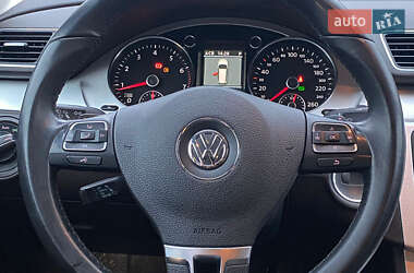 Універсал Volkswagen Passat 2011 в Сумах