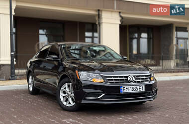 Седан Volkswagen Passat 2017 в Києві