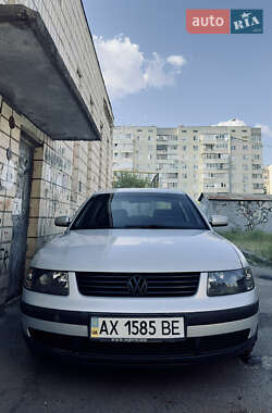 Седан Volkswagen Passat 1997 в Харкові