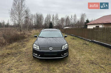 Універсал Volkswagen Passat 2012 в Олевську