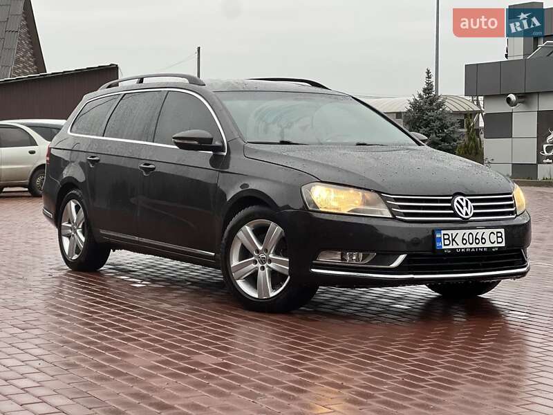 Универсал Volkswagen Passat 2011 в Сарнах