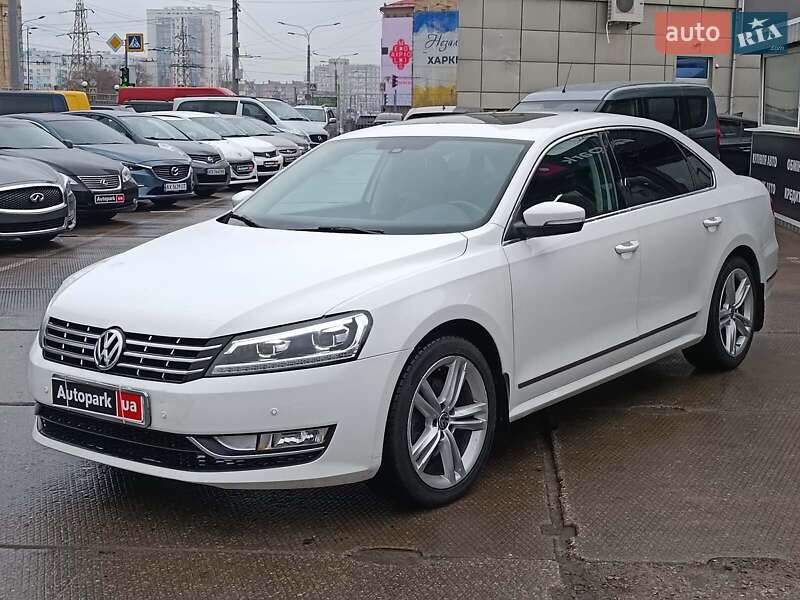 Седан Volkswagen Passat 2015 в Харькове