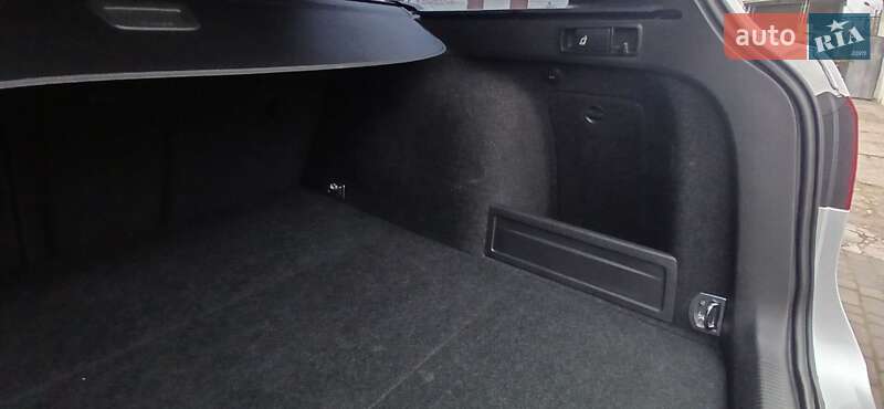 Универсал Volkswagen Passat 2013 в Старом Самборе