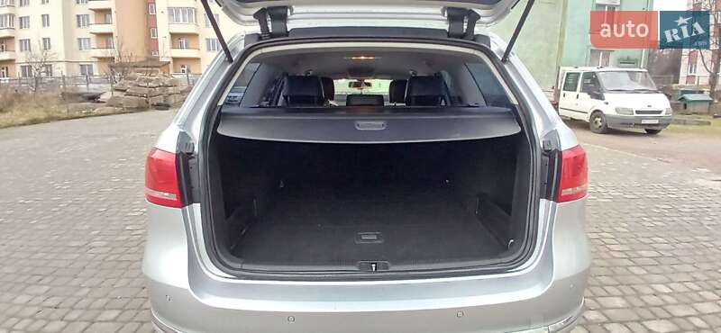 Универсал Volkswagen Passat 2013 в Старом Самборе