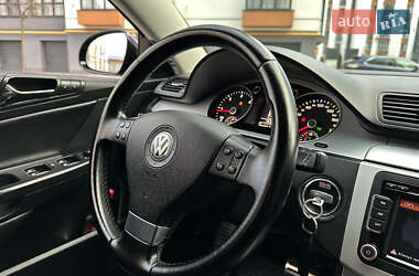 Универсал Volkswagen Passat 2009 в Ивано-Франковске