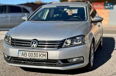 Універсал Volkswagen Passat 2012 в Вінниці