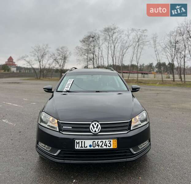 Универсал Volkswagen Passat 2012 в Киеве