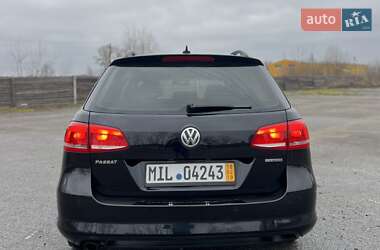 Універсал Volkswagen Passat 2012 в Києві