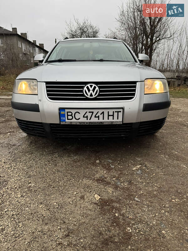 Универсал Volkswagen Passat 2004 в Городке