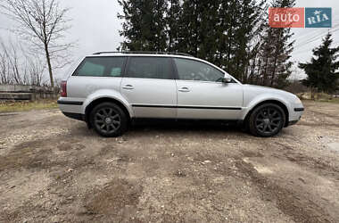 Универсал Volkswagen Passat 2004 в Городке