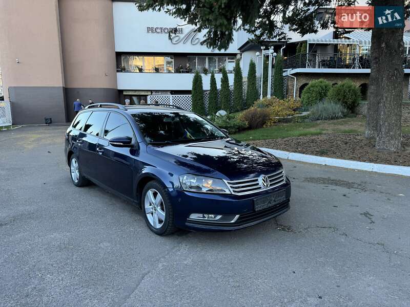 Универсал Volkswagen Passat 2011 в Ровно
