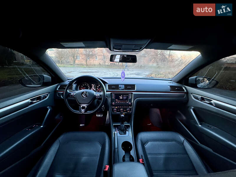 Седан Volkswagen Passat 2018 в Пирятине