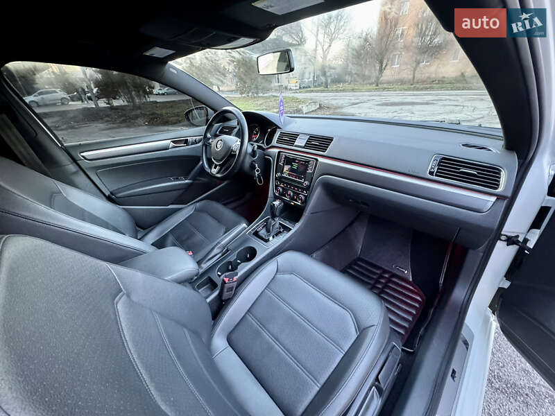 Седан Volkswagen Passat 2018 в Пирятине