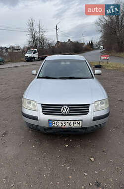 Седан Volkswagen Passat 2001 в Львові