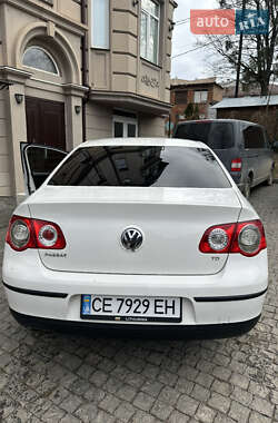 Седан Volkswagen Passat 2006 в Чернівцях