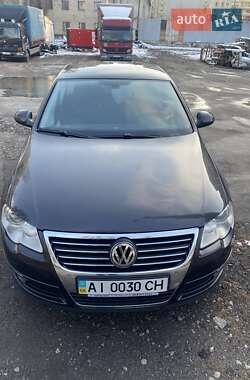 Седан Volkswagen Passat 2009 в Києві