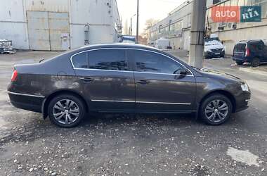 Седан Volkswagen Passat 2009 в Києві