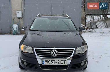 Універсал Volkswagen Passat 2007 в Рівному